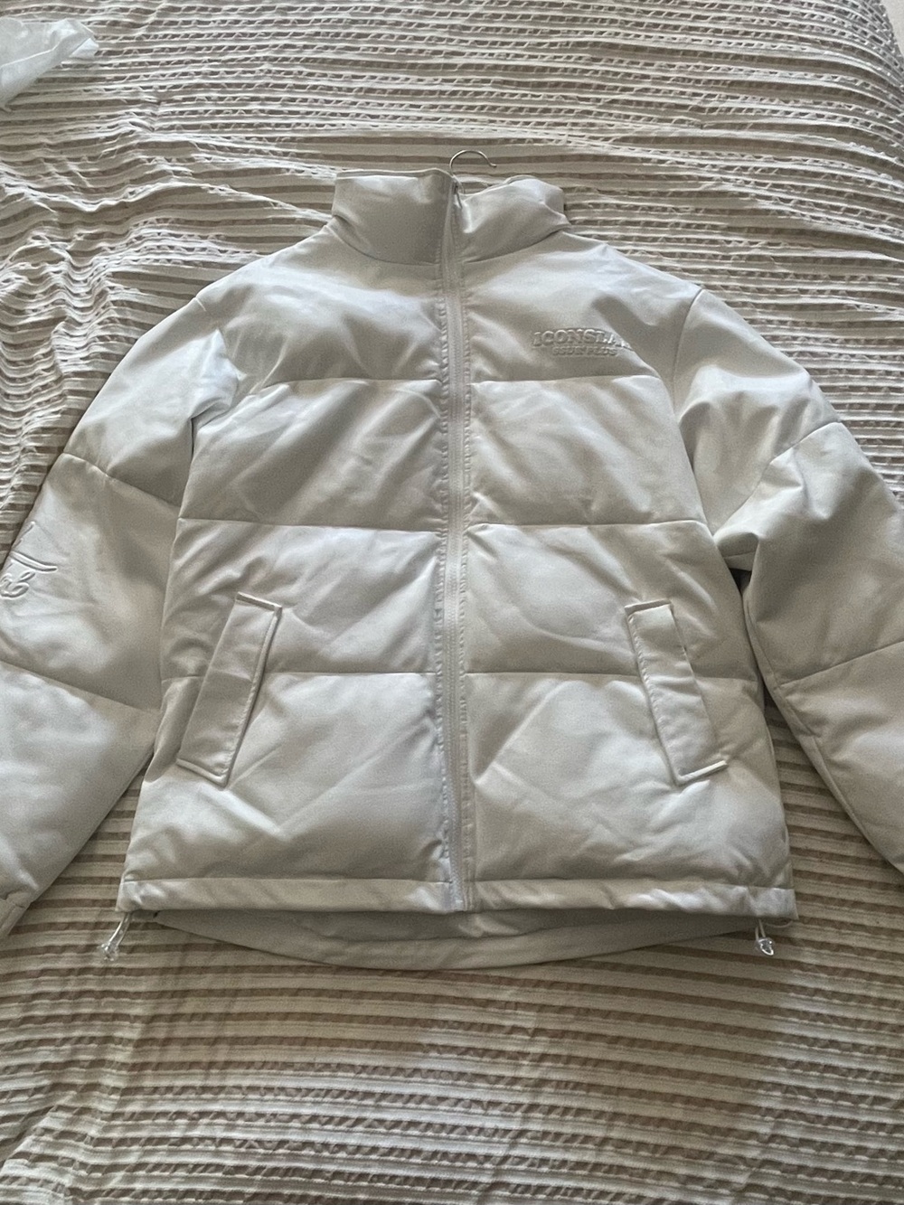 White Insulated Puffer Jacket with Stand Collar - Women's